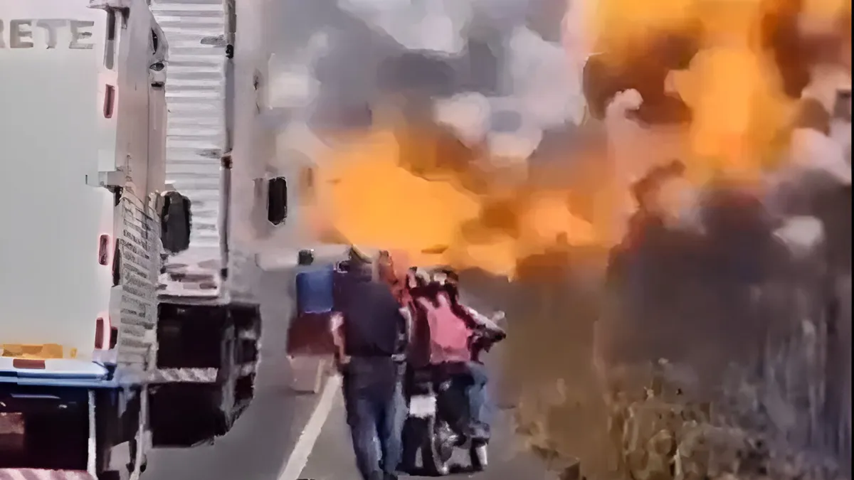 VIDEO: la impactante explosión de un camión cargado con combustible en Brasil